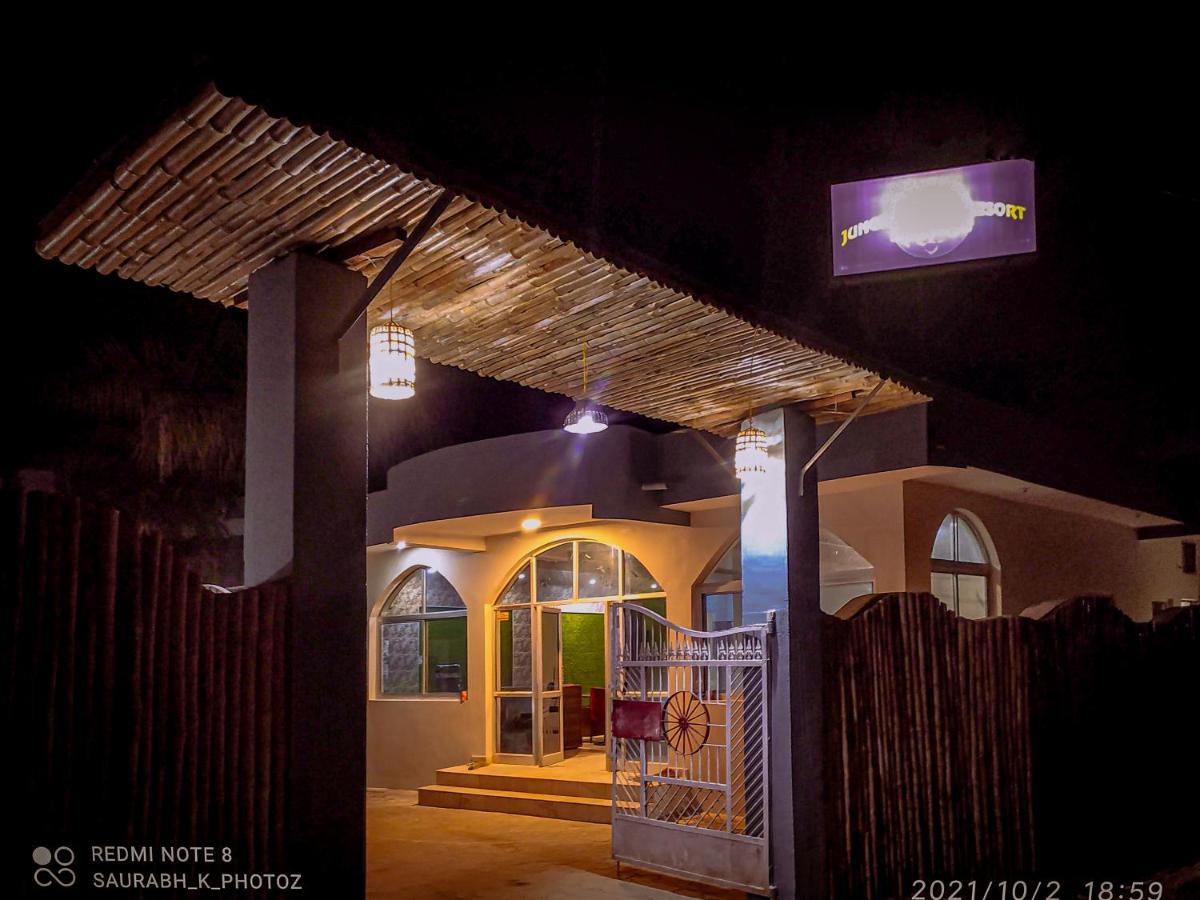 Hotel Jungle Palace Resort Umariā Exteriör bild