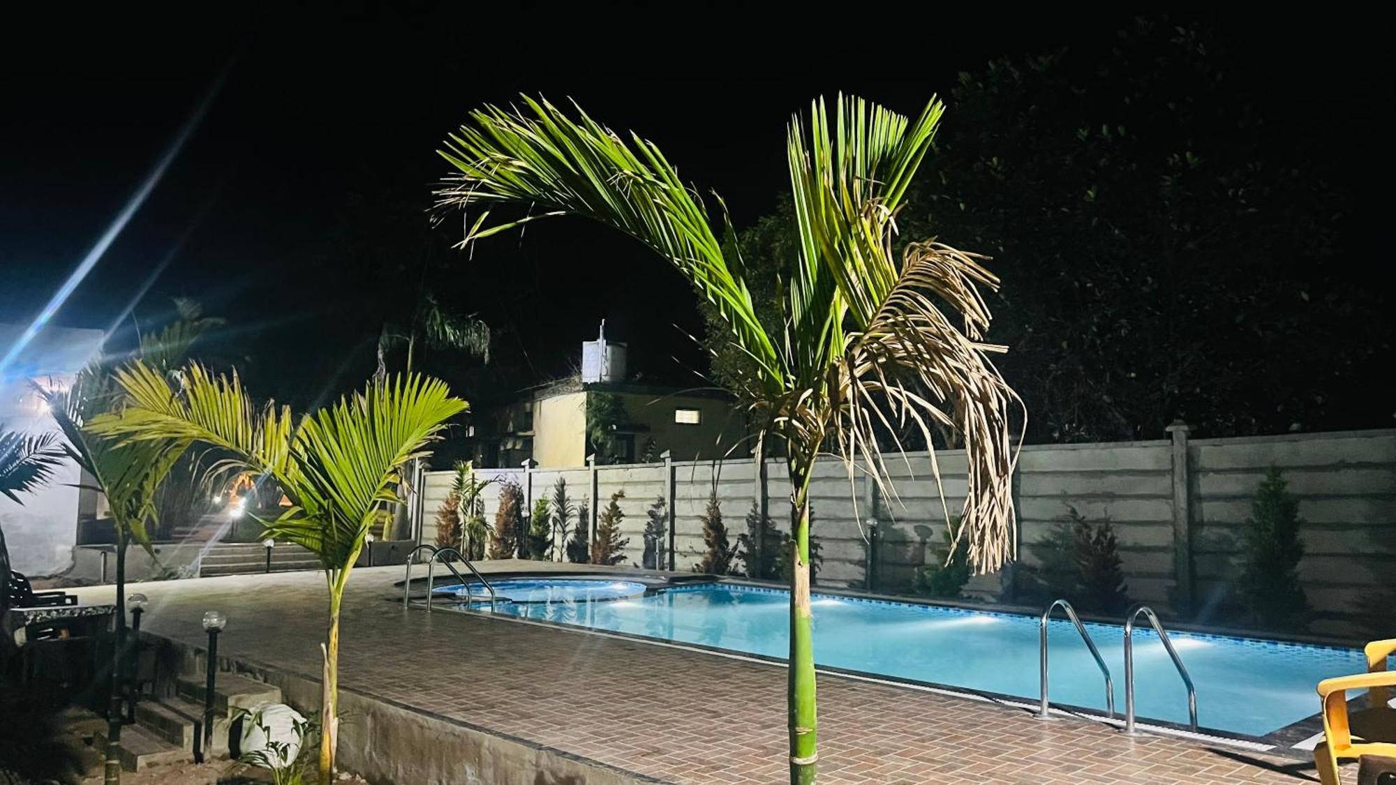 Hotel Jungle Palace Resort Umariā Exteriör bild